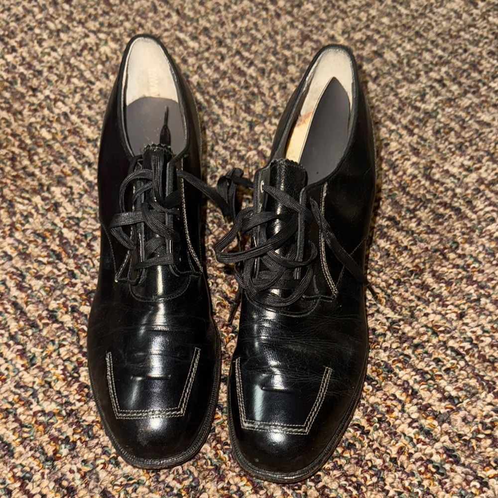 Classic Black womens Dress Shoes